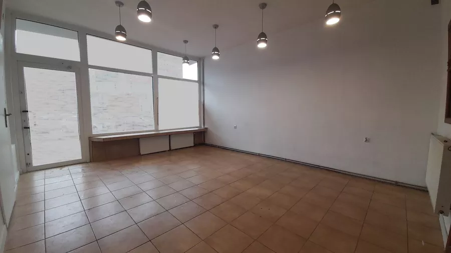 Lubin Lokal Uzytkowy Parter Wejscie Od Ulicy Lubin Wynajem 42m2 2050 1l