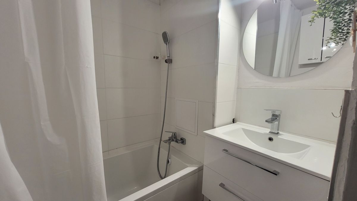 Lubin Mieszkanie 635 M2 Lubin Przylesie 8 Pietro Sprzedaz 64m2 2137 16l